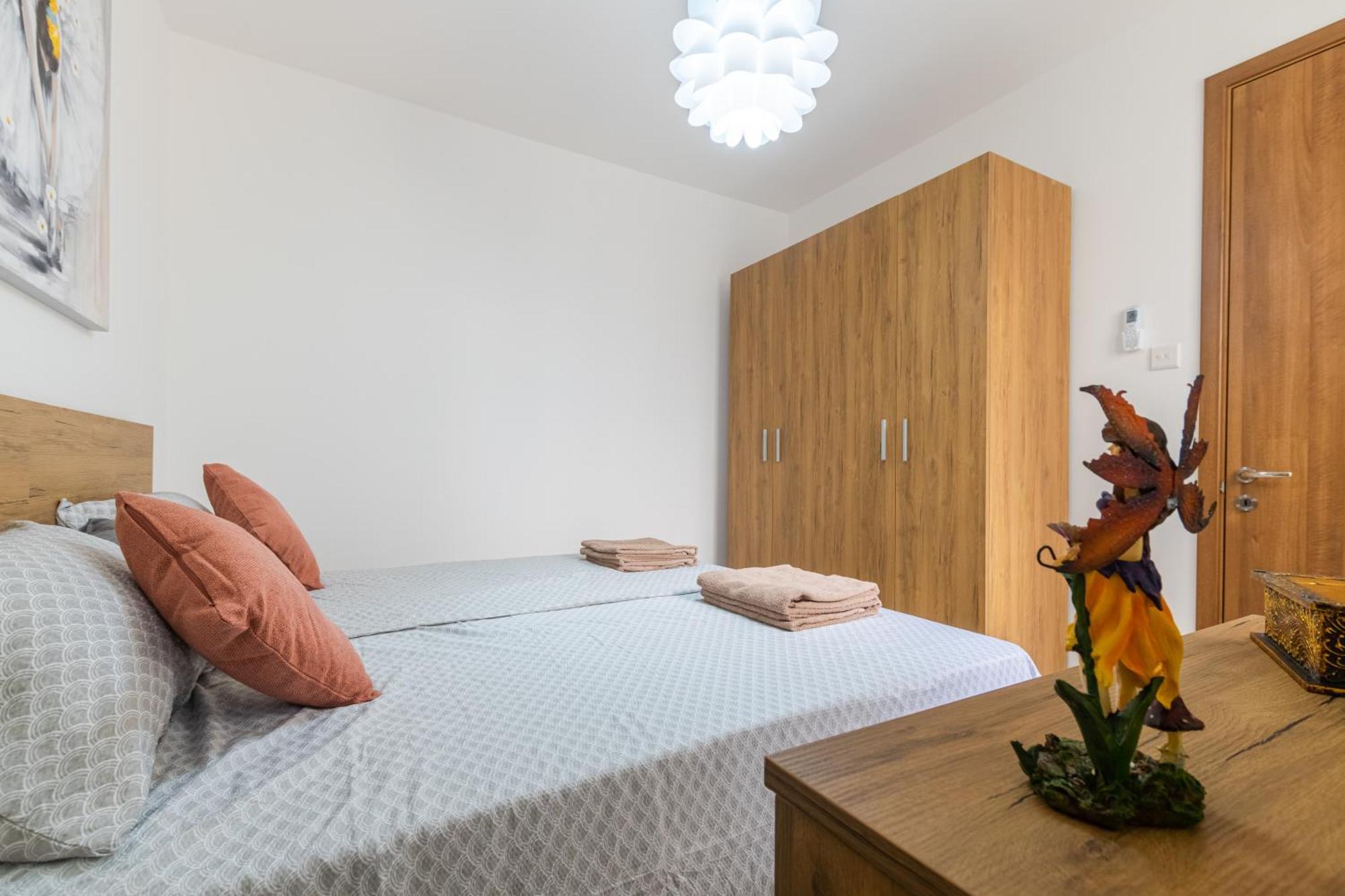Spacious Brand New Apartment 3 Bdr 2Bth Bugibba Σεντ Πόλς Μπέι Εξωτερικό φωτογραφία