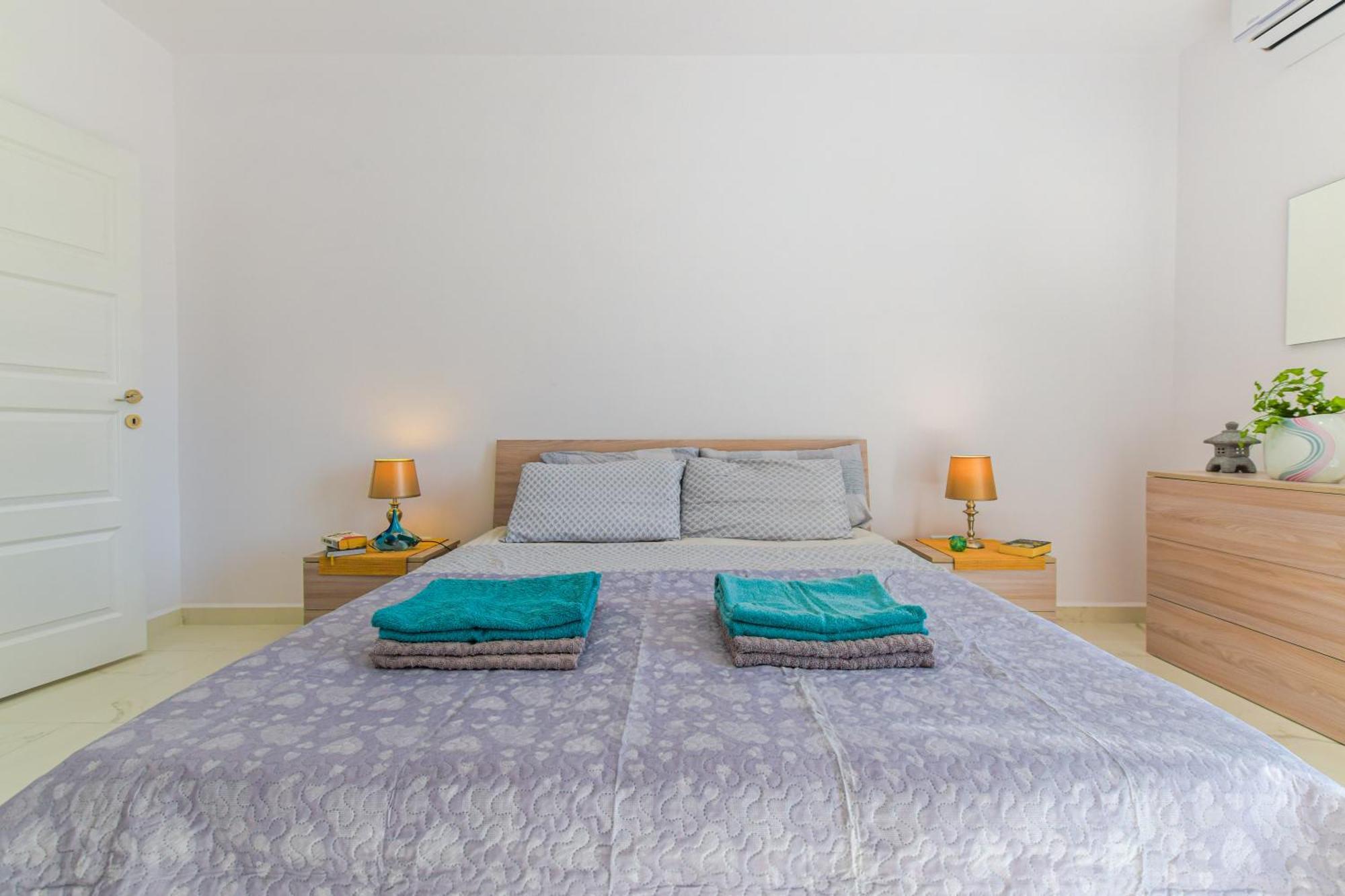 Spacious Brand New Apartment 3 Bdr 2Bth Bugibba Σεντ Πόλς Μπέι Εξωτερικό φωτογραφία